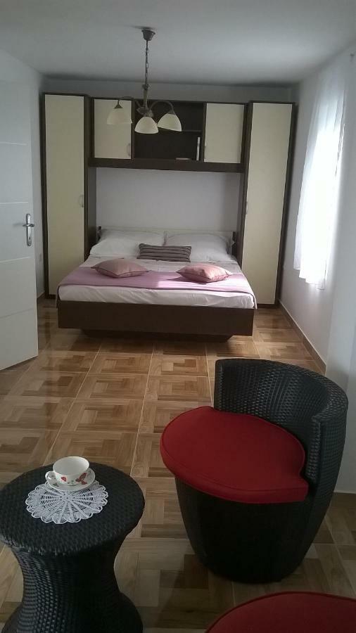 Varazdinci Rogoznica  Esterno foto
